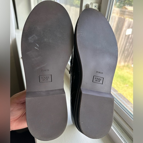 Louise et Cie Elegant Black Loafers with Pearl Detailing - Picture 6 of 6